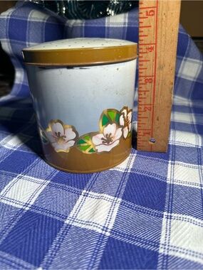 Vintage Floral Tin Canister- Gold & Light Blue